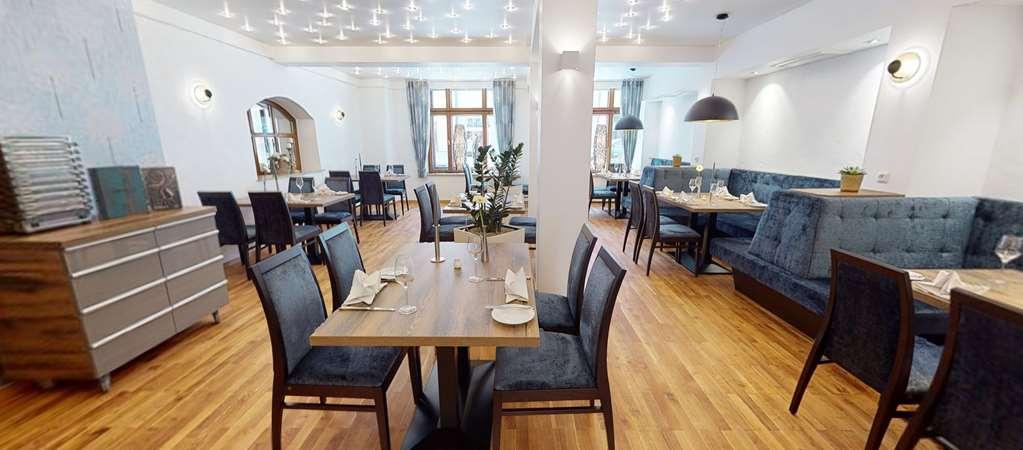 Ringhotel Schlossberg Neustadt an der Orla Restaurace fotografie